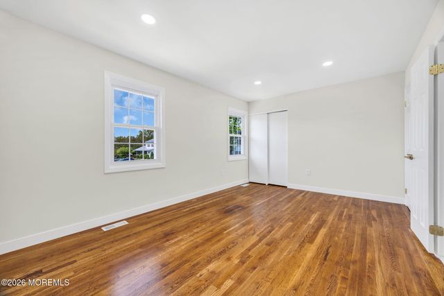 28 Kingsley Way, Freehold, NJ 07728