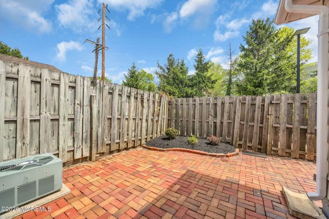 28 Kingsley Way, Freehold, NJ 07728