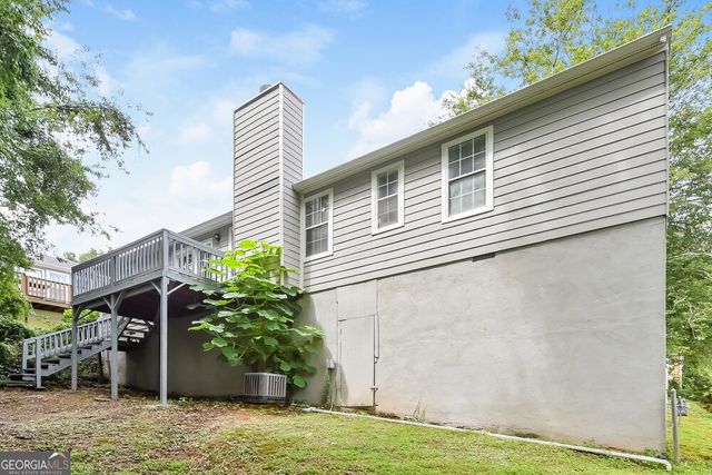 564 Crestridge Court, Stone Mountain, GA 30083