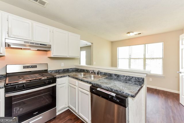 564 Crestridge Court, Stone Mountain, GA 30083