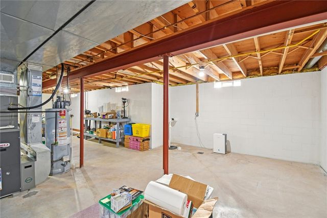 41 Margate Drive, Greece, NY 14616