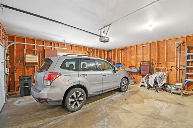 41 Margate Drive, Greece, NY 14616