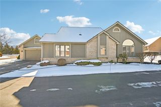 41 Margate Drive, Greece, NY 14616