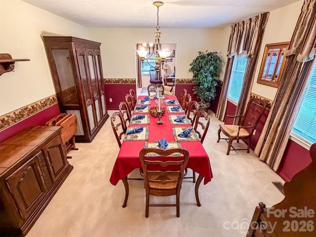 1017 3rd Avenue NW, Conover, NC 28613