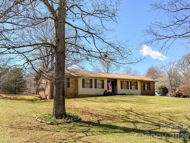 1017 3rd Avenue NW, Conover, NC 28613