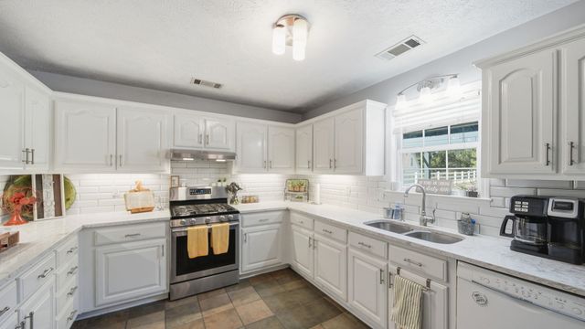 97 PEGGY ANNE LN, Munford, TN 38058