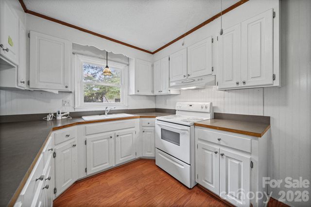 3502 Merry Oaks Lane, Dallas, NC 28034