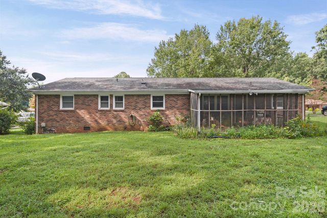 3502 Merry Oaks Lane, Dallas, NC 28034