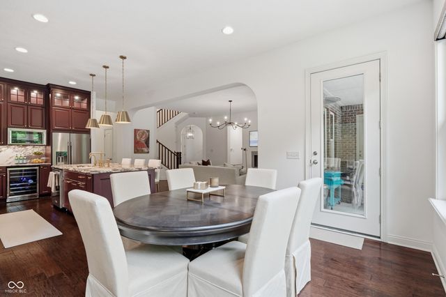 2837 E High Grove Circle, Zionsville, IN 46077