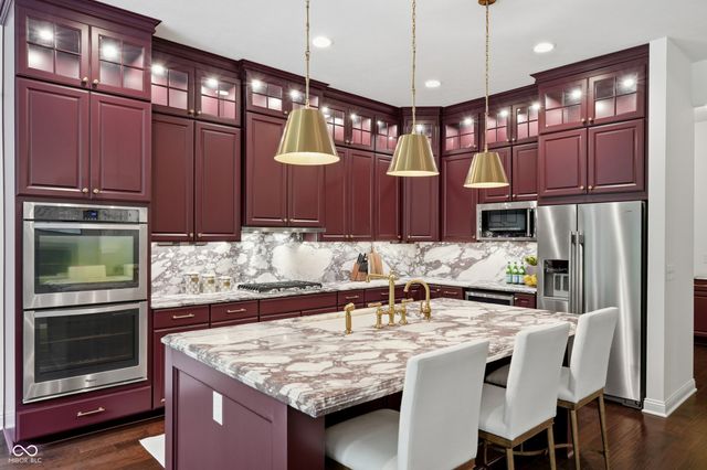 2837 E High Grove Circle, Zionsville, IN 46077
