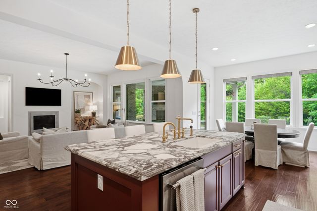 2837 E High Grove Circle, Zionsville, IN 46077