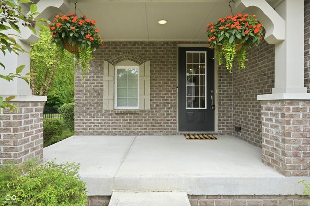 2837 E High Grove Circle, Zionsville, IN 46077