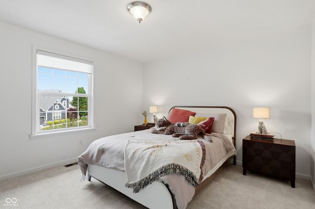 2837 E High Grove Circle, Zionsville, IN 46077