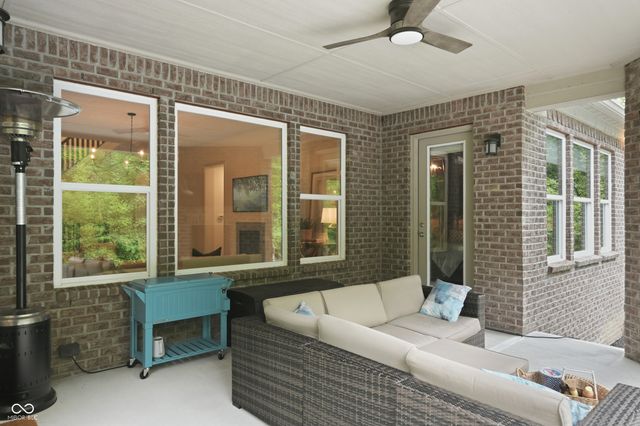 2837 E High Grove Circle, Zionsville, IN 46077