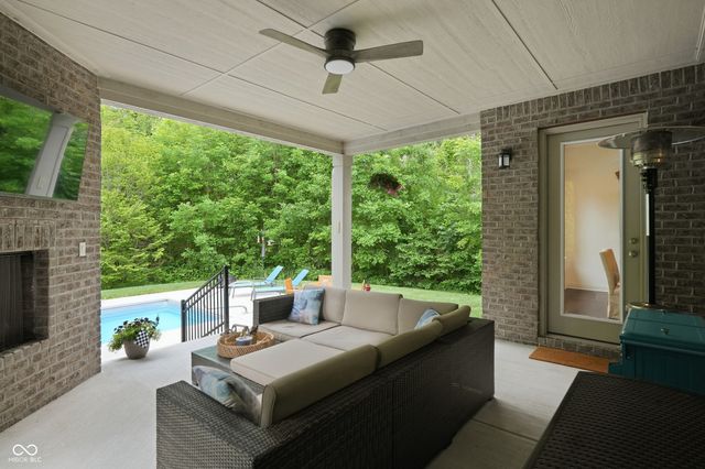 2837 E High Grove Circle, Zionsville, IN 46077