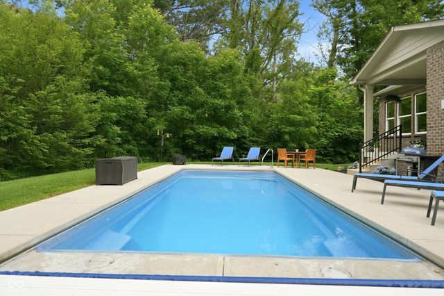 2837 E High Grove Circle, Zionsville, IN 46077