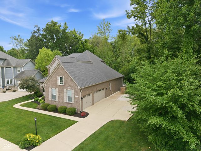 2837 E High Grove Circle, Zionsville, IN 46077