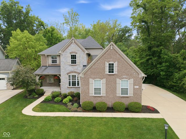 2837 E High Grove Circle, Zionsville, IN 46077