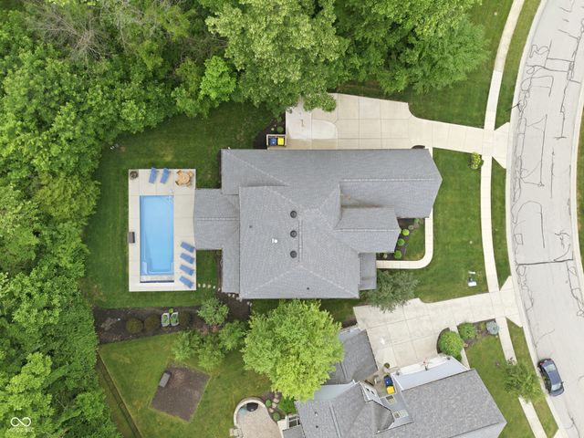 2837 E High Grove Circle, Zionsville, IN 46077