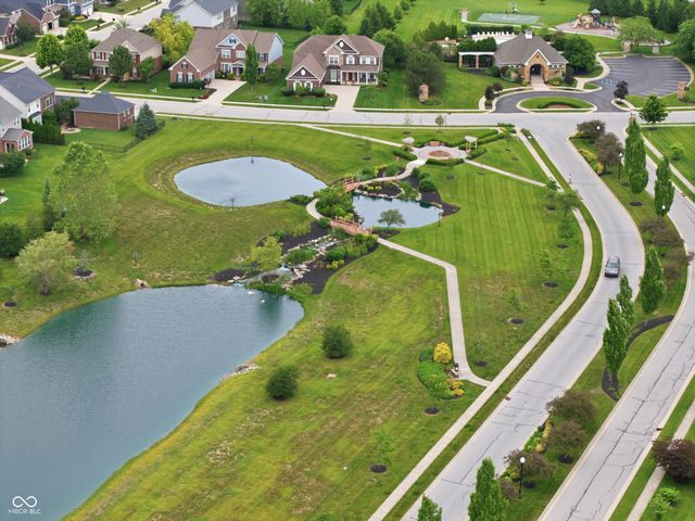 2837 E High Grove Circle, Zionsville, IN 46077