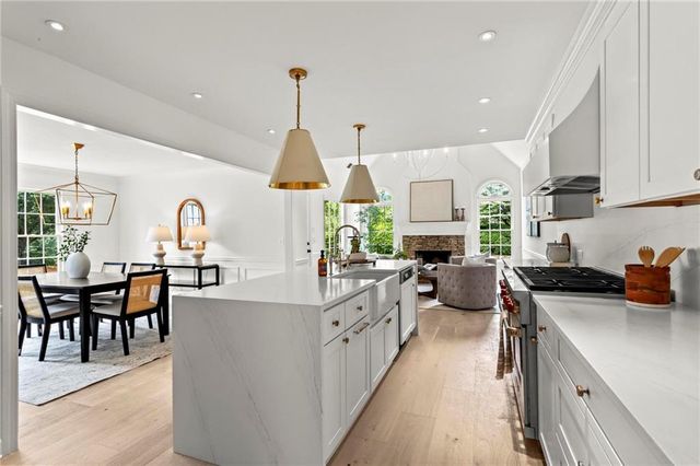 600 Delphinium NW Boulevard, Acworth, GA 30102