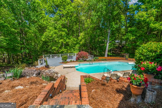1017 Riverside Drive, Lagrange, GA 30240