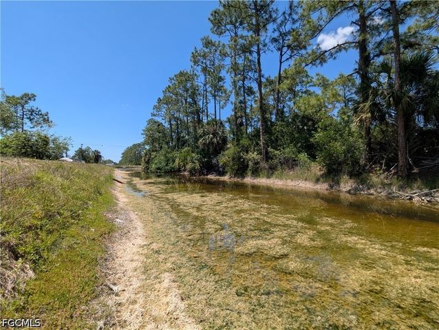 1009 Butler ST E, Lehigh Acres, FL 33974