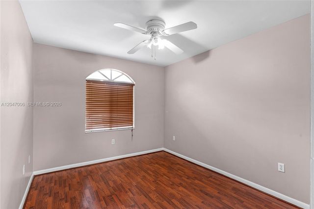 8433 NW 189th St 1104, Hialeah, FL 33015