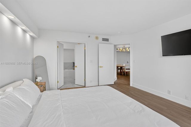 19101 NE 36th Ct 402, Aventura, FL 33180