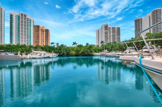 19101 NE 36th Ct 402, Aventura, FL 33180