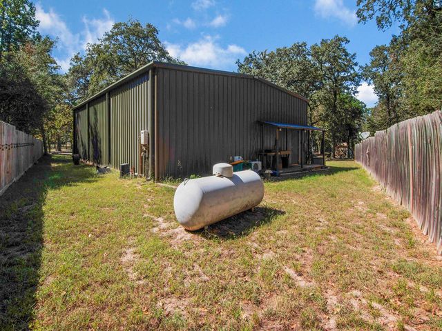 224 Linwood Road, Crockett, TX 75835