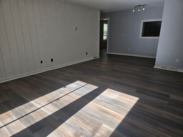 1028 Carlton Drive, York Twp, MI 48160