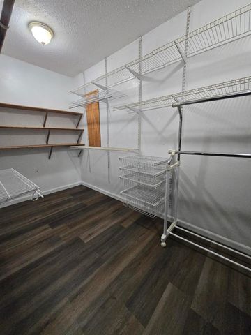 1028 Carlton Drive, York Twp, MI 48160