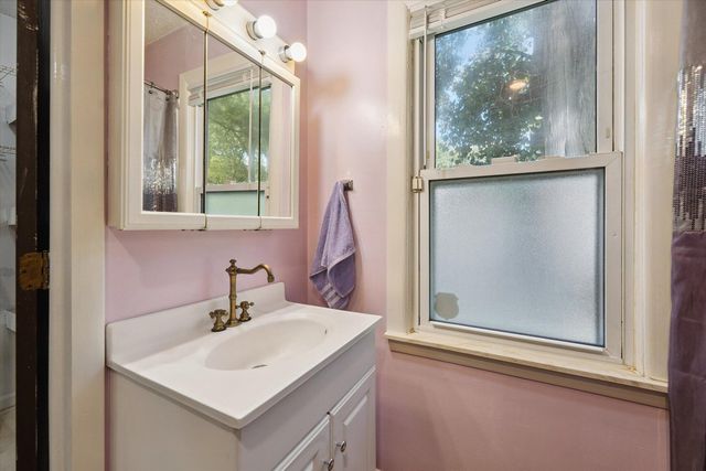 1028 Carlton Drive, York Twp, MI 48160