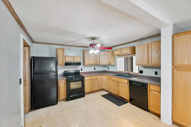 1028 Carlton Drive, York Twp, MI 48160