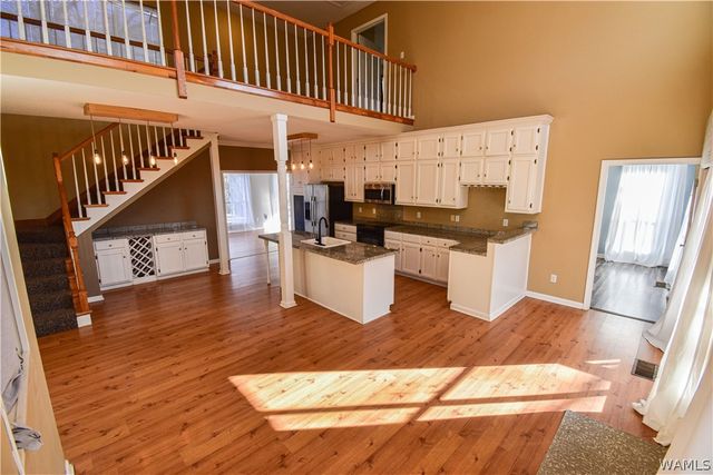 13593 Riverbend, Moundville, AL 35474