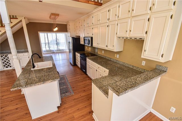 13593 Riverbend, Moundville, AL 35474