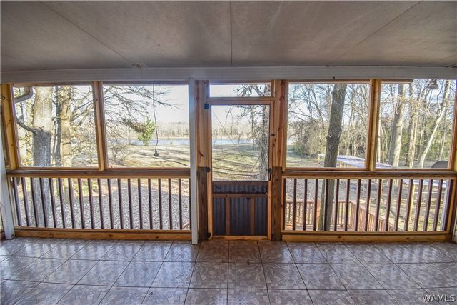 13593 Riverbend, Moundville, AL 35474
