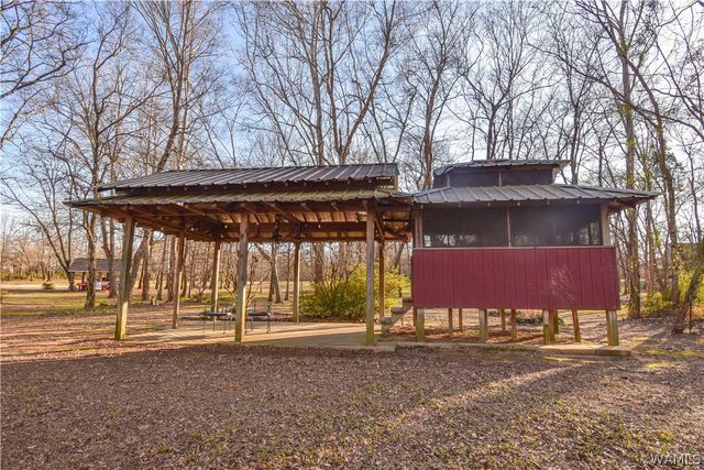 13593 Riverbend, Moundville, AL 35474