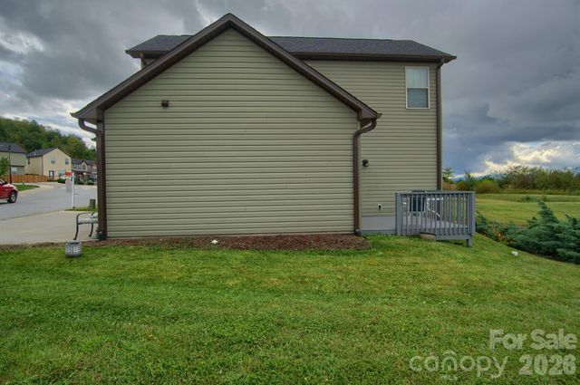 771 Cardwell Lane, Fletcher, NC 28732