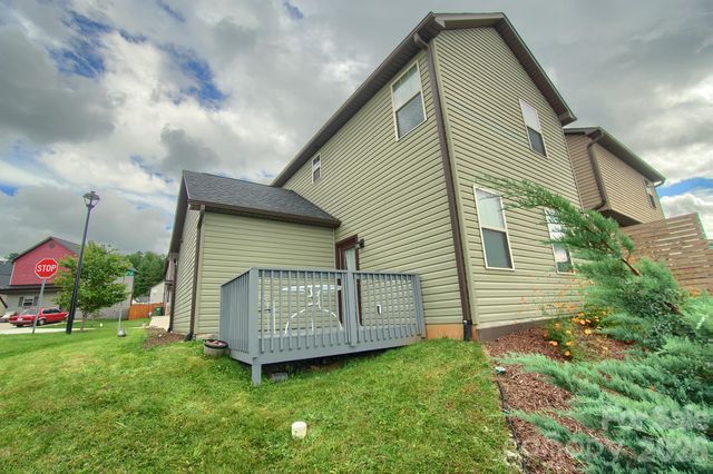 771 Cardwell Lane, Fletcher, NC 28732