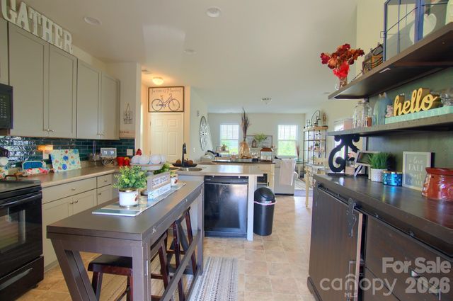 771 Cardwell Lane, Fletcher, NC 28732
