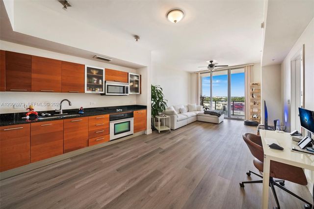 3470 E Coast Ave H1203, Miami, FL 33137