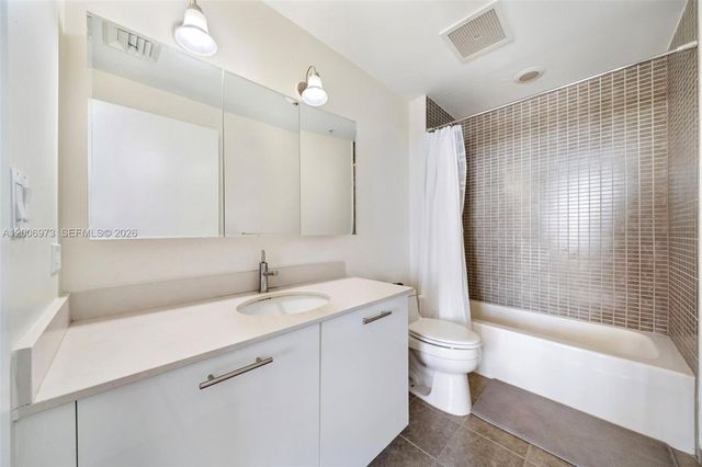 3470 E Coast Ave H1203, Miami, FL 33137