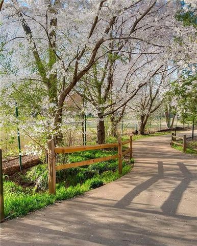 4670 Dudley Lane, Atlanta, GA 30327