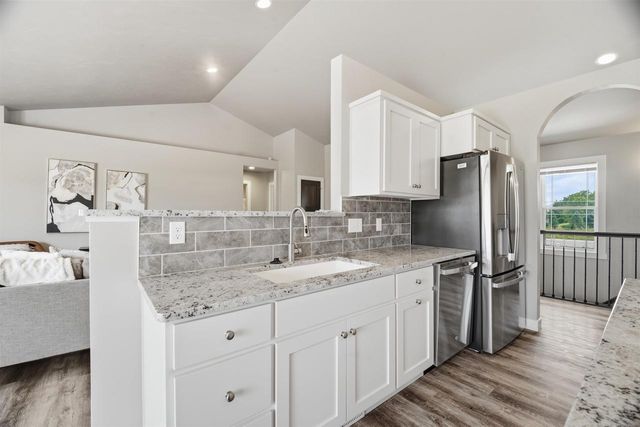 W7024 JACLYN LANE, Greenville, WI 54942