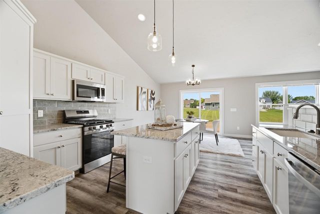W7024 JACLYN LANE, Greenville, WI 54942