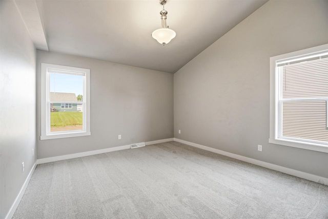 W7024 JACLYN LANE, Greenville, WI 54942