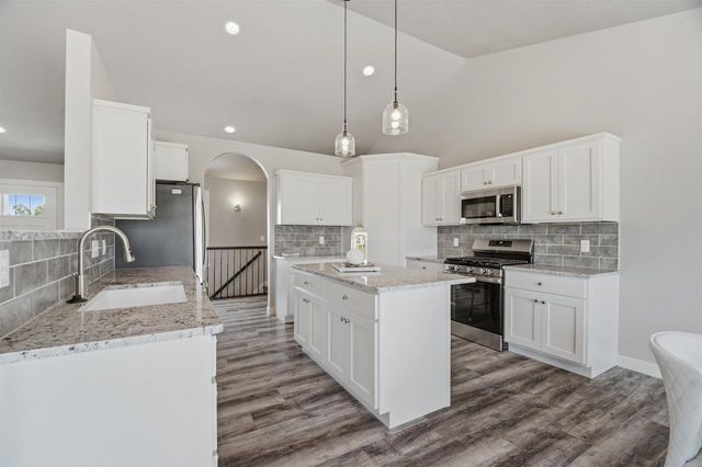 W7024 JACLYN LANE, Greenville, WI 54942