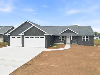 W7024 JACLYN LANE, Greenville, WI 54942